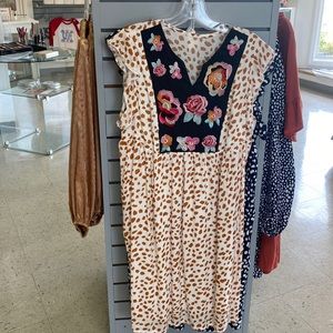 Medium dress with embroidered flower top NWOT